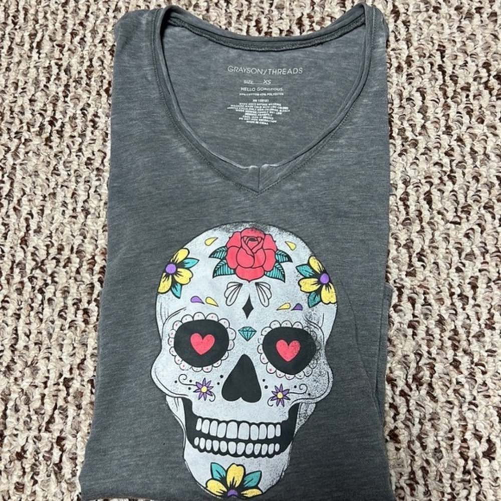 NWT Grayson Threads Juniors T-shirt